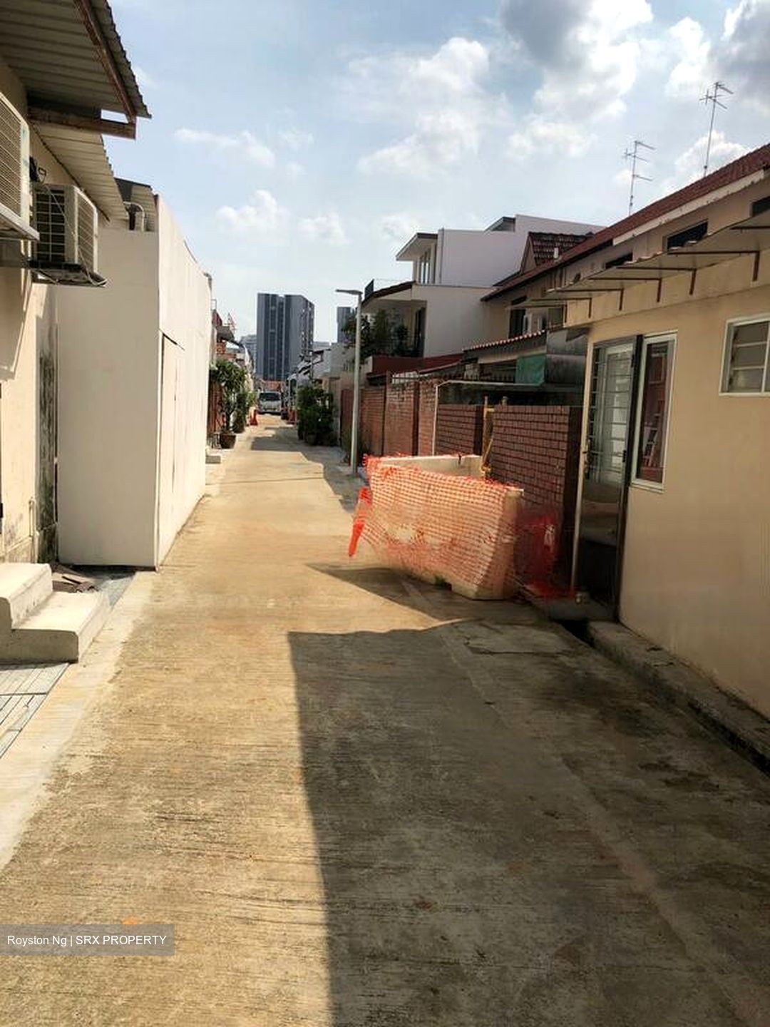 Sennett Estate (D13), Terrace #460999061